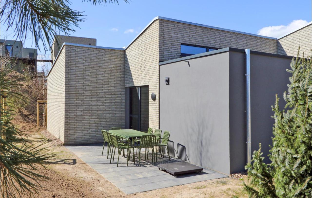Awesome Home In Lembruch-Duemmer See With Kitchen Exterior foto