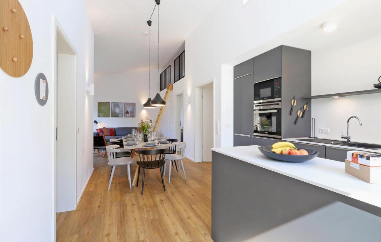 Awesome Home In Lembruch-Duemmer See With Kitchen Exterior foto